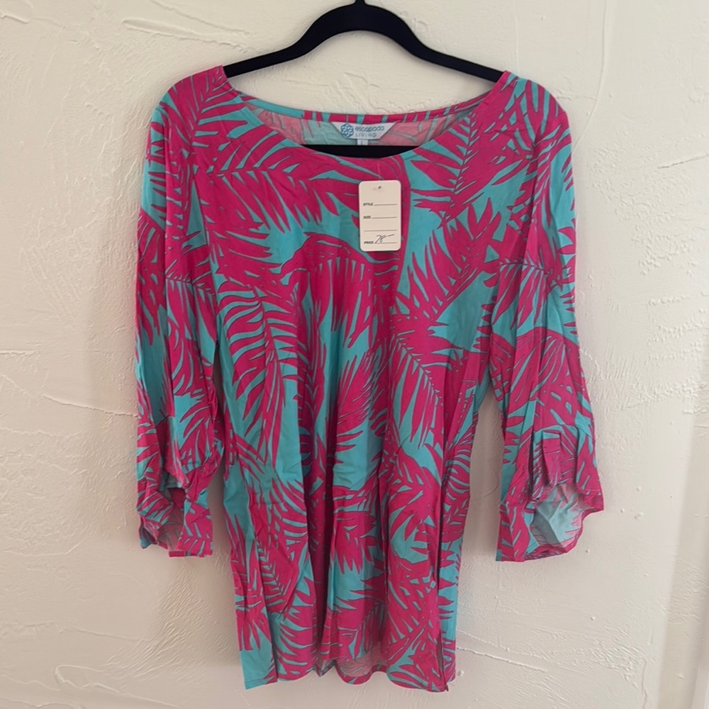 🌴 NWT Escapada Living Blouse – Size M/L🌴